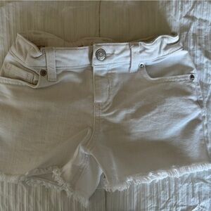 Cat & Jack white shorts (s) 6-7